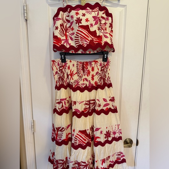 Caroline Constas Dresses & Skirts - Caroline Constas Red and White Textured Fabric